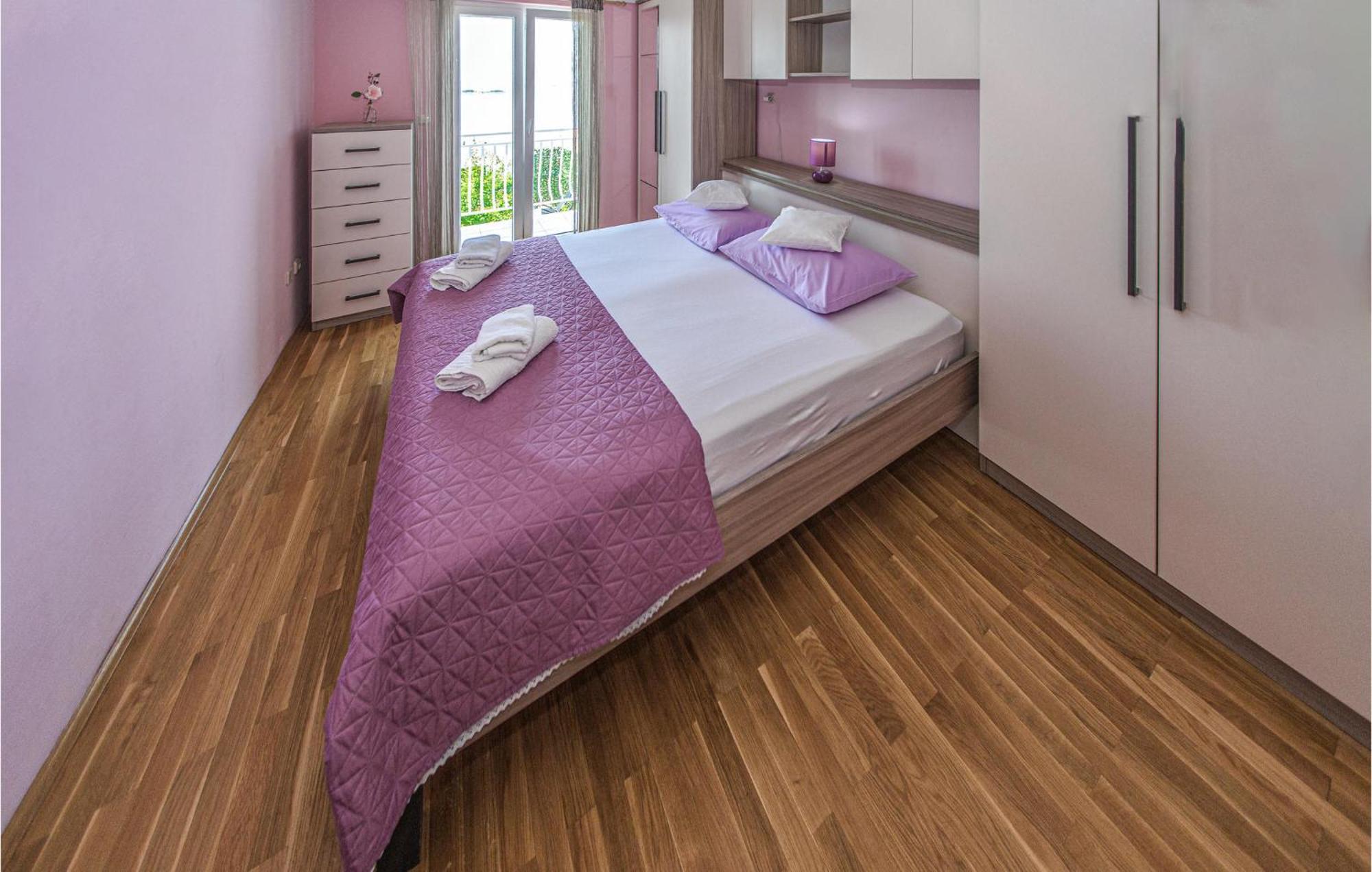 3 Bedroom Lovely Home In Plat Mlini Exterior foto